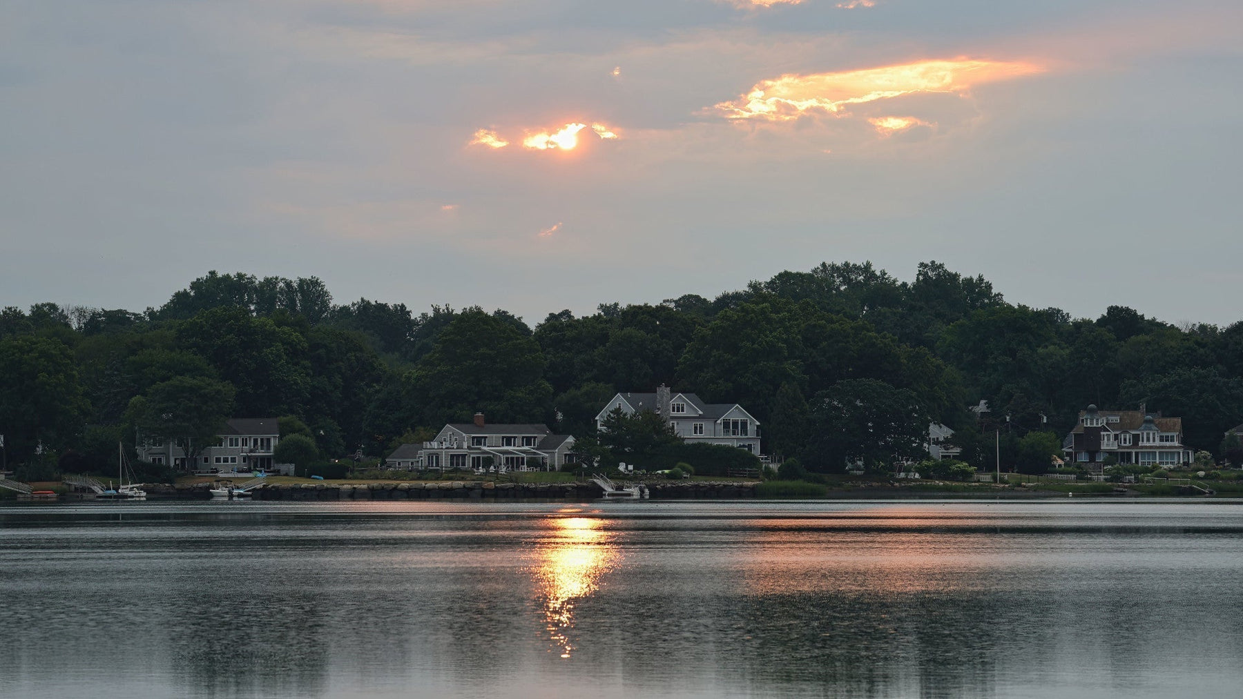 Boating in Connecticut: A Guide to Navigating Long Island Sound, Rivers & Coastal Waters - ORCA Retail US