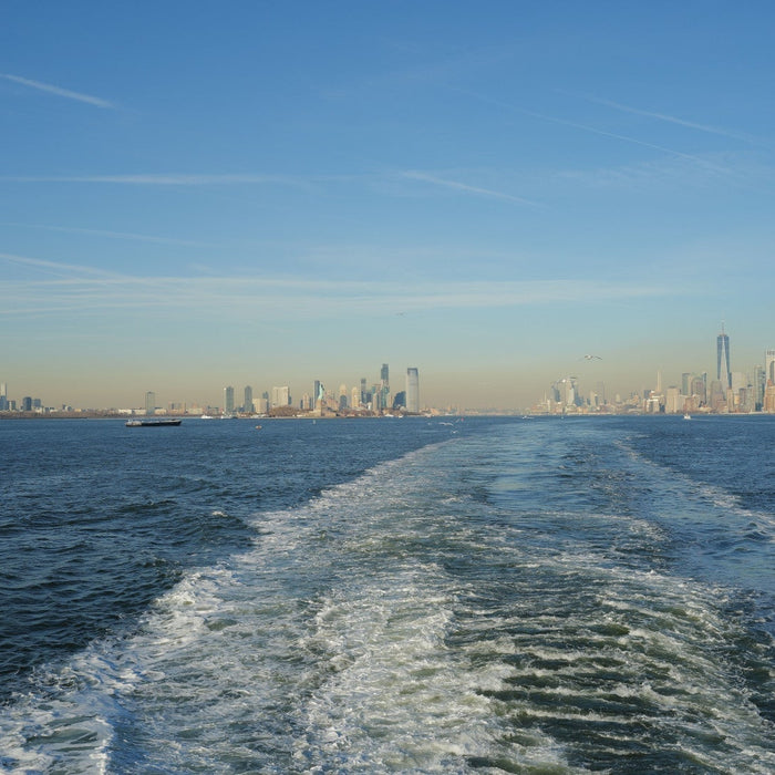Boating in New York: A Guide to Navigating Long Island, the Hudson River, and the Great Lakes - ORCA Retail US