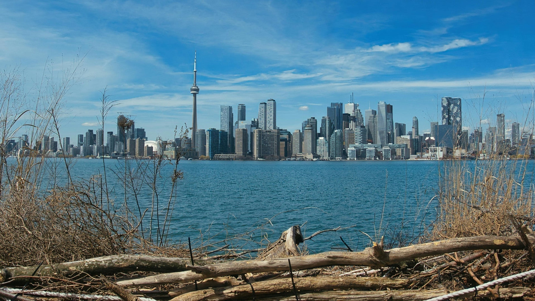 Boating in Ontario: A Guide to Navigating Canada’s Freshwater Lakes - ORCA Retail US