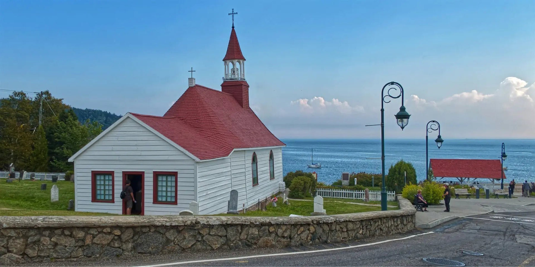 Boating in Quebec: A Guide to Navigating Canada’s Maritime Heartland - ORCA Retail US
