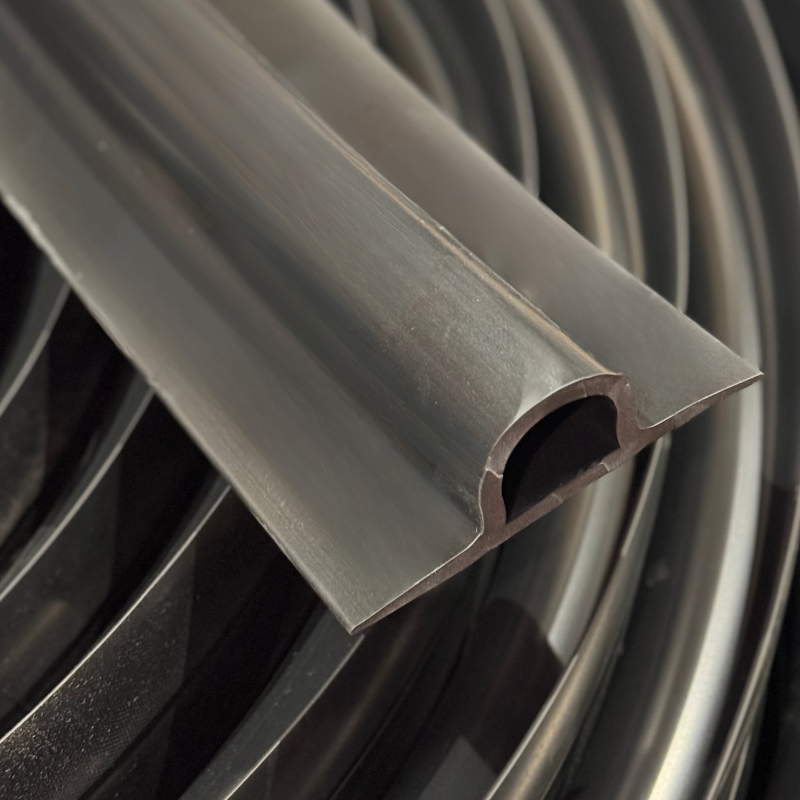 Rubrail Black Tunnel - 60 Meters